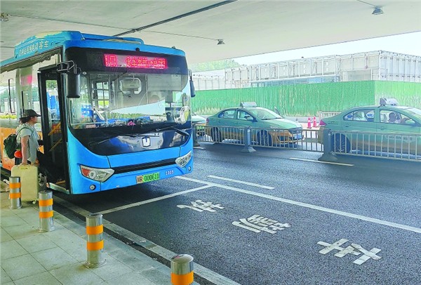 扩大公交线网 服务群众出行